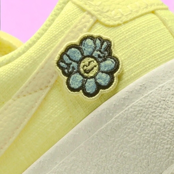 Nike Women's Blazer Low Platform Next Nature 'Flower‎ Power' sneaker. - Picture 2 of 3